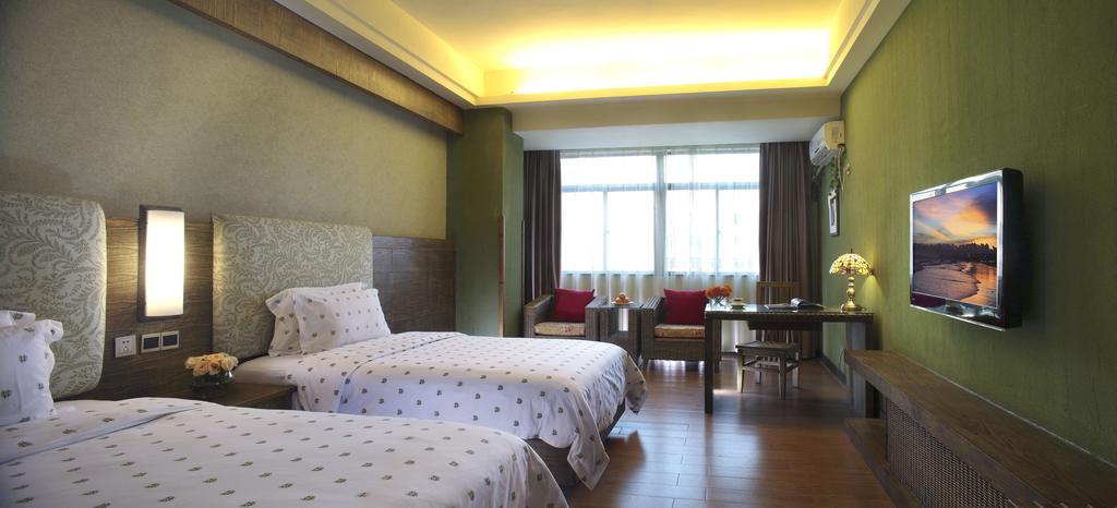 Forest City Resort Hotel Haikou  Zimmer foto