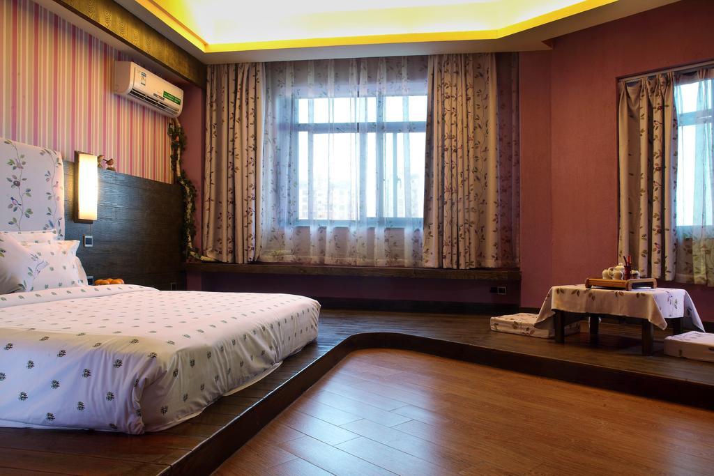 Forest City Resort Hotel Haikou  Zimmer foto